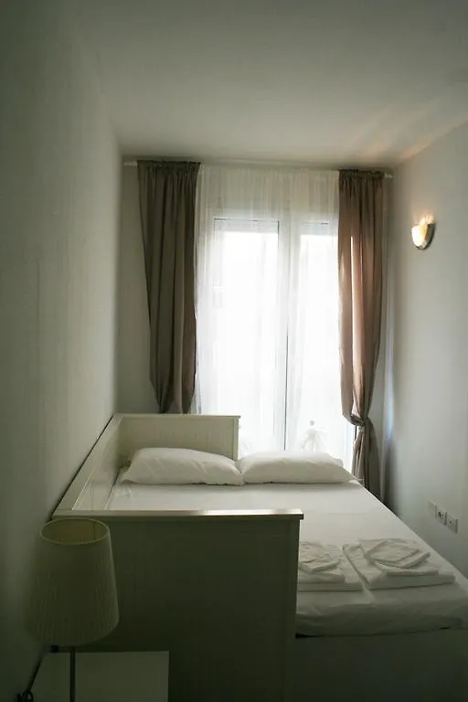 Hotel apartamentowy Residence Fanny Rimini Włochy